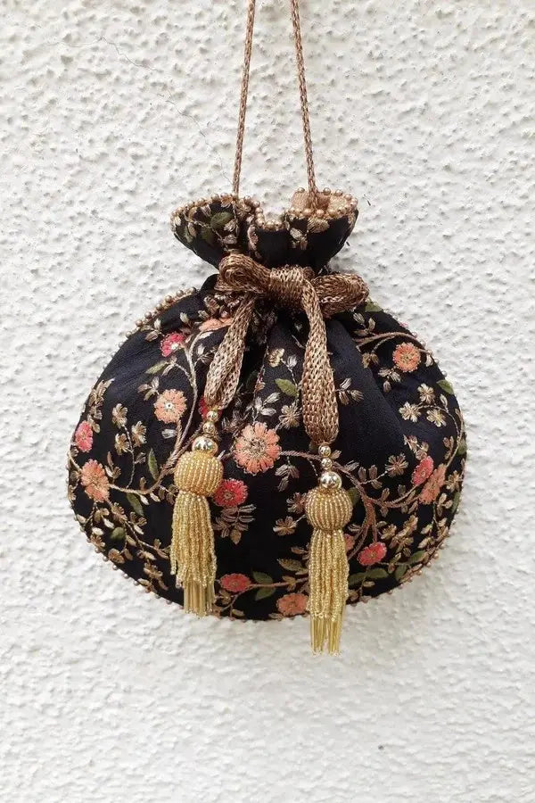 Saheliyan Embroidered black Potli