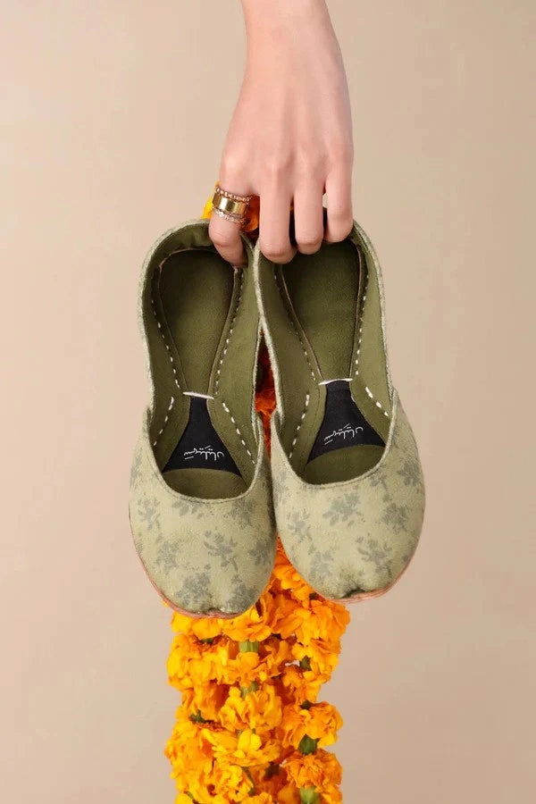 online brand khussa in pakistan