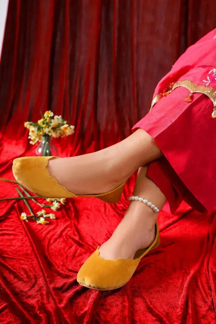 GOLDEN KADIFE - Saheliyan (سہیلیاں)