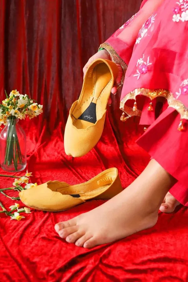 yellow velvet khussa