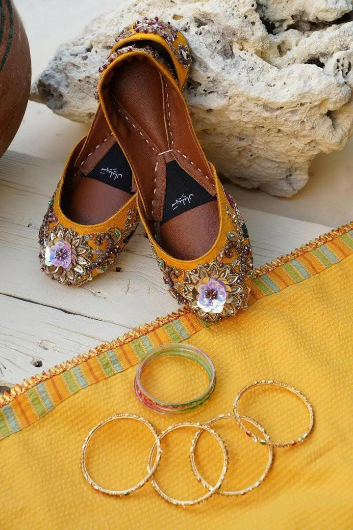 ABRO YELLOW Best Selling saheliyan.pk 