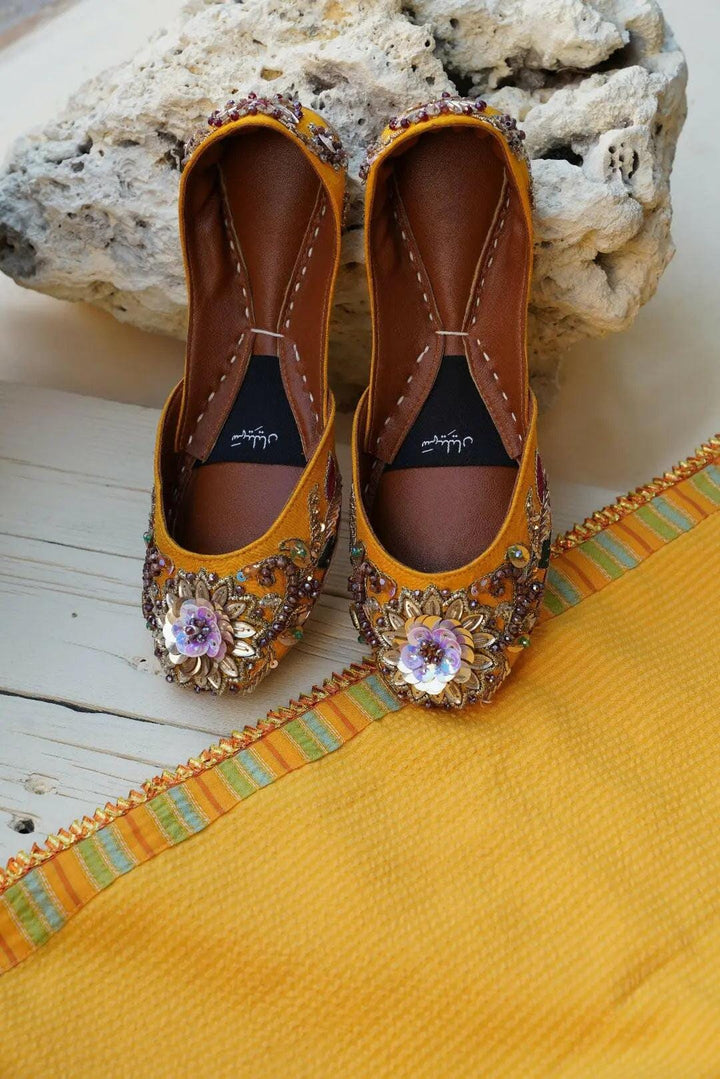 ABRO YELLOW Best Selling saheliyan.pk 