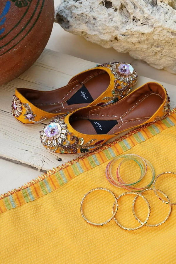 ABRO YELLOW Best Selling saheliyan.pk 