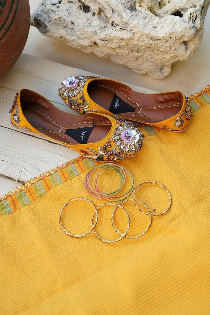ABRO YELLOW Best Selling saheliyan.pk 