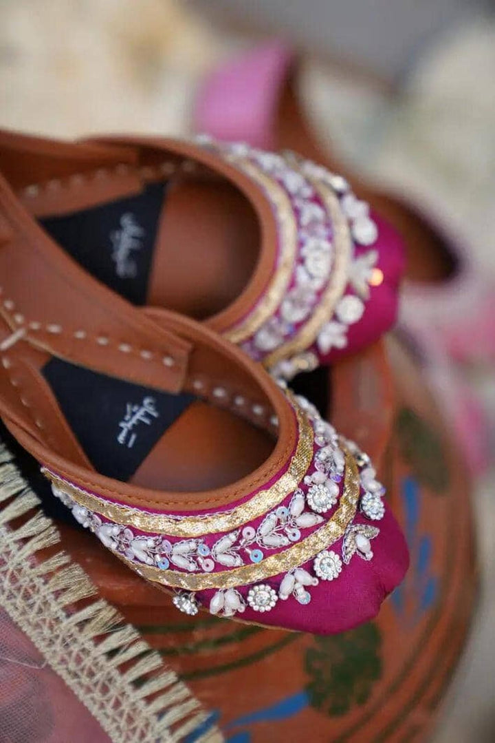 OMANG Best Selling saheliyaan 
